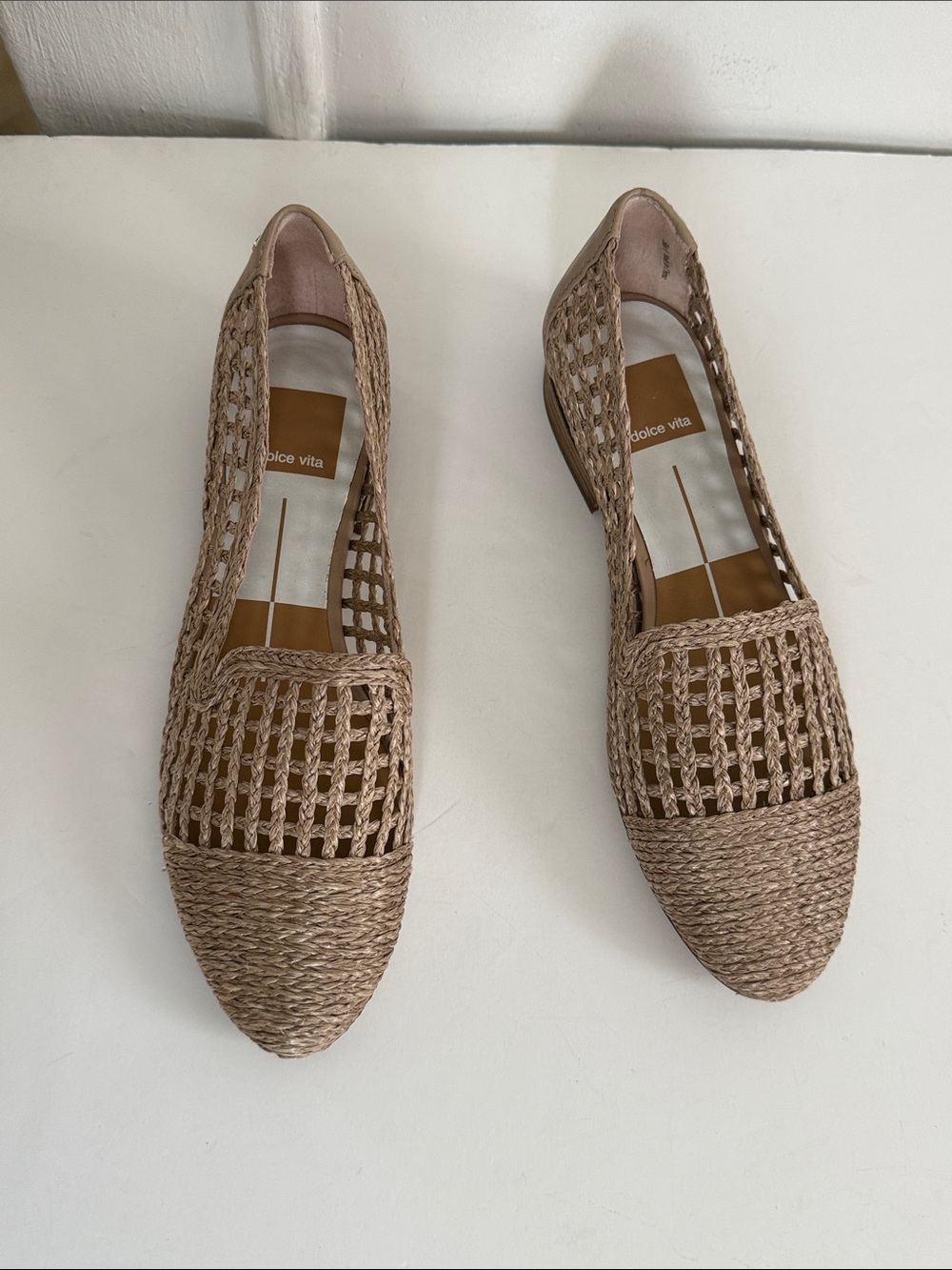 Dolce Vita Woven Raffia Pointed Toe Flats in Beige Worn twice